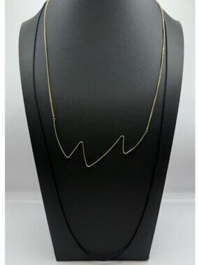 Elegant Gold Wave Necklace